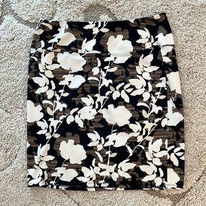 J.Jill Wearever Collection Smooth-Fit Floral Pencil Skirt